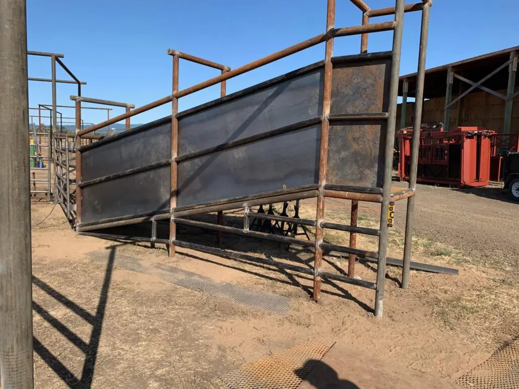 Cattle Loading chute metal and pipe oregon